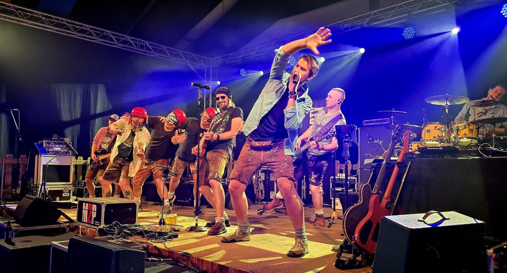 Oktoberfest Stimmung bei Mission:2Party live.